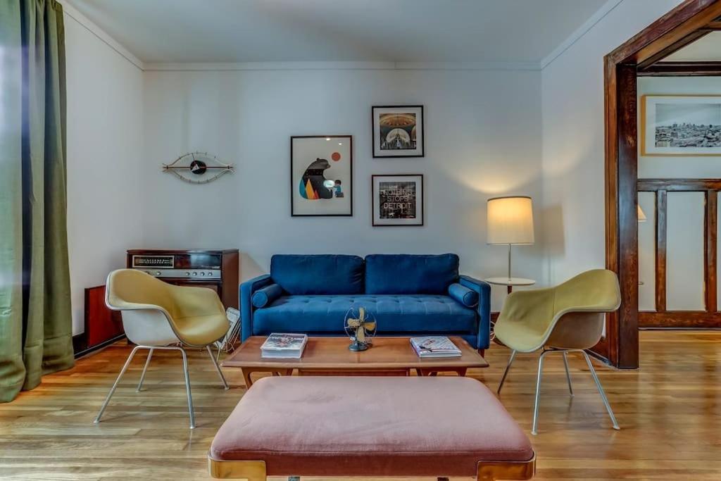 Вилла Luxe Mid-Century Styled Historic Townhouse #1 Детройт Экстерьер фото